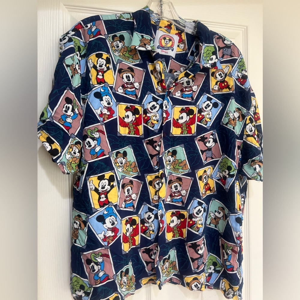 Disneyana Clothiers 2001 Mickey Mouse Shirt Family Reunion Disney Sz L